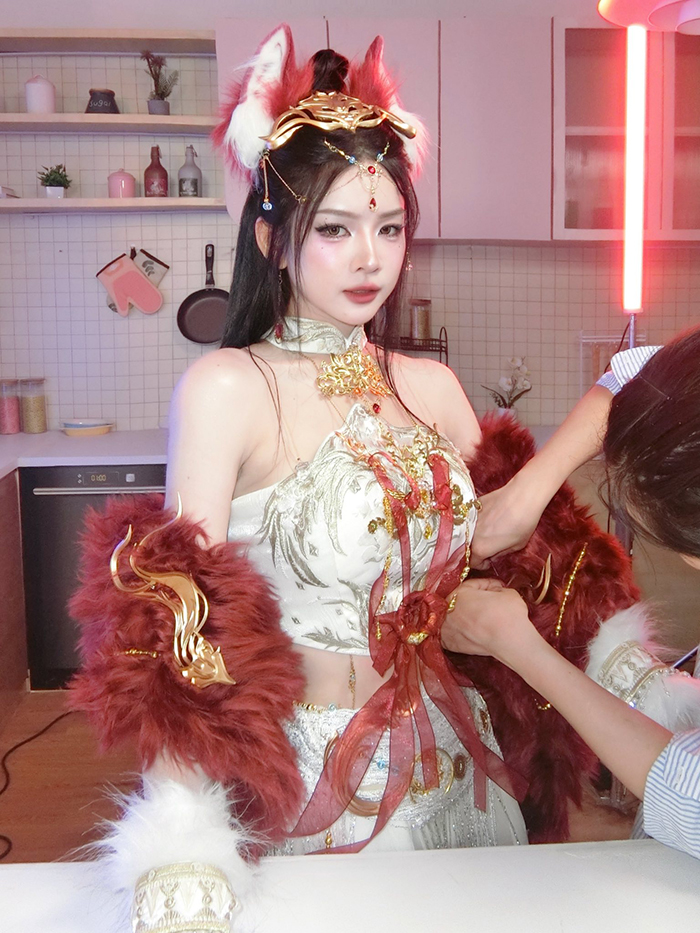Yêu Hồ 9D chịu chi cực mạnh với dàn đại sứ DJ Mie và Mạc Văn Khoa 3